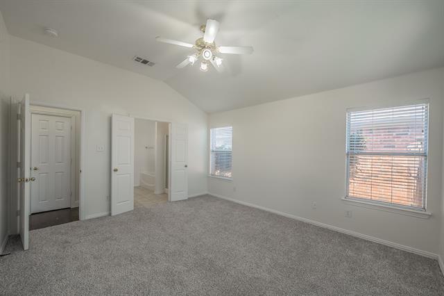 Building Photo - 1075 Port Sullivan Dr