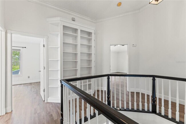 Building Photo - 9307 Poplar Creek Ct