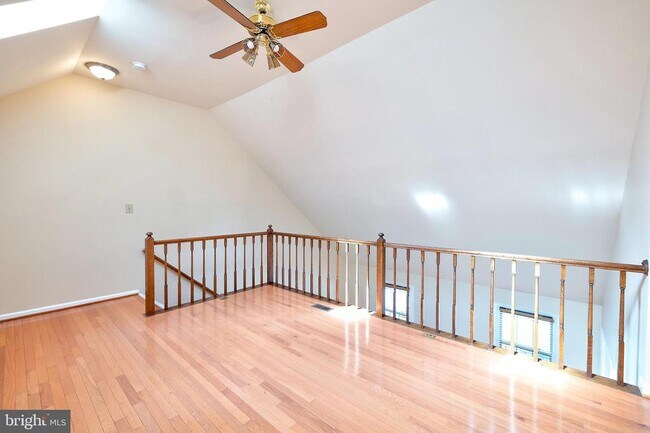 Building Photo - 11633 Pleasant Meadow Dr