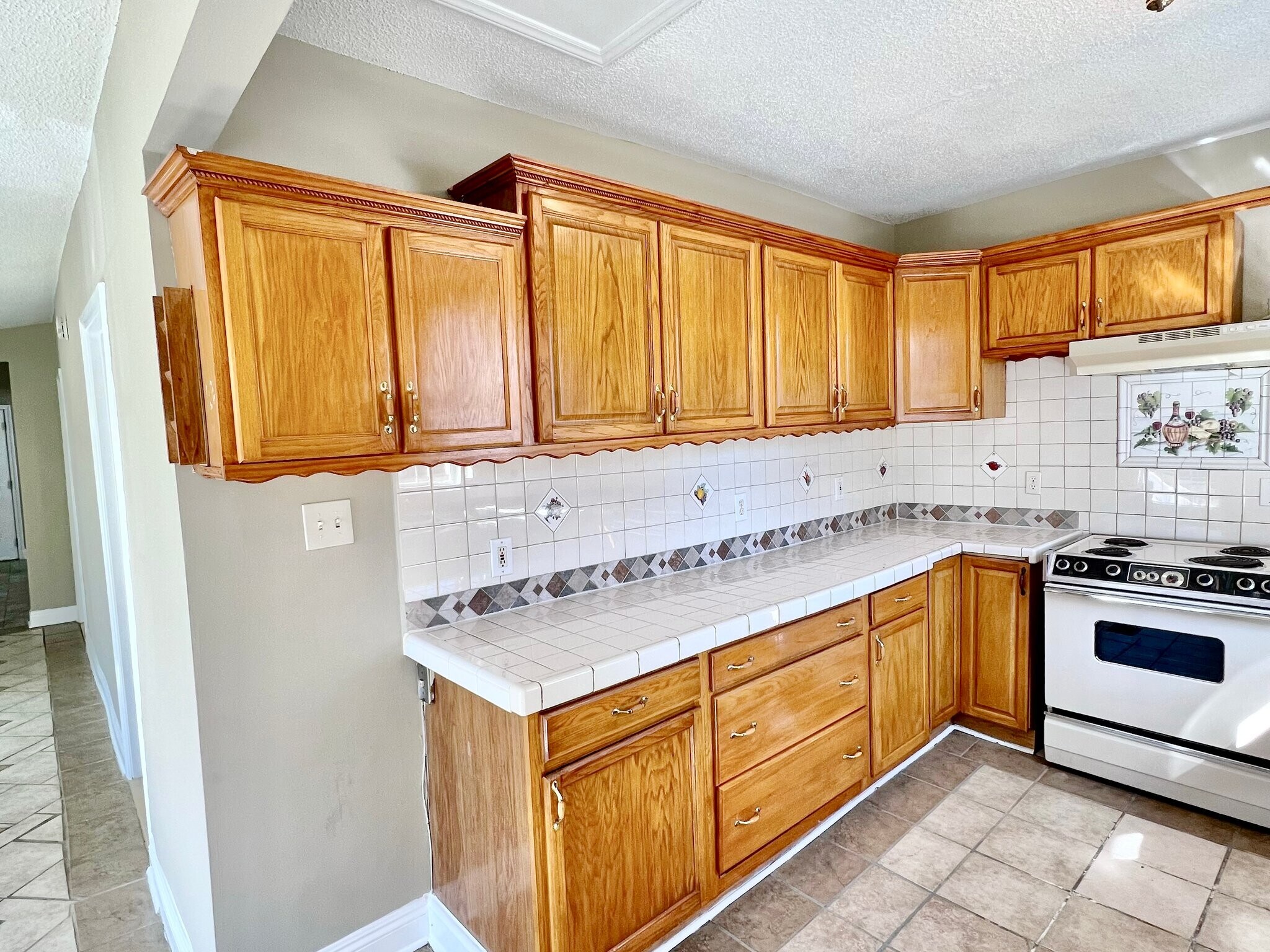 Building Photo - 829 Dillard St