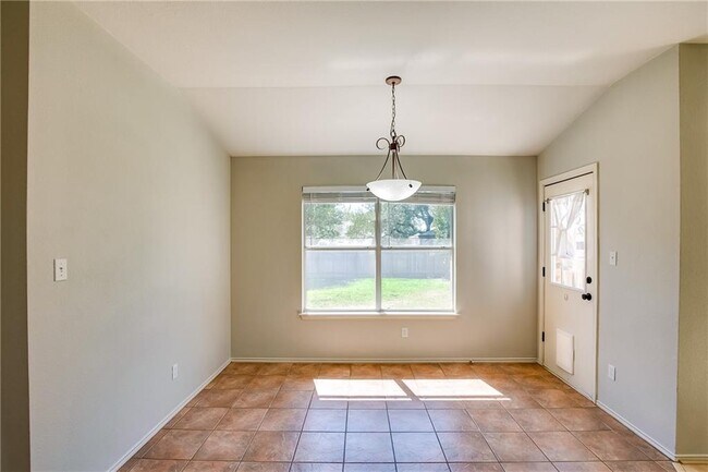 Building Photo - 4003 Mayfield Cave Trail