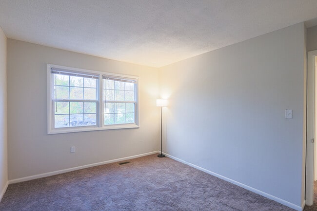 Building Photo - 3 Bedroom Rosedale MD