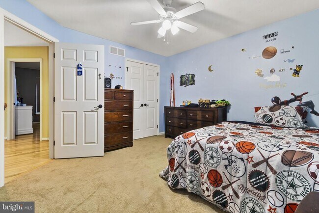 Building Photo - 144 Edgar Rd