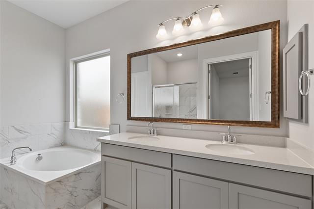 Building Photo - 609 Artesian Dr