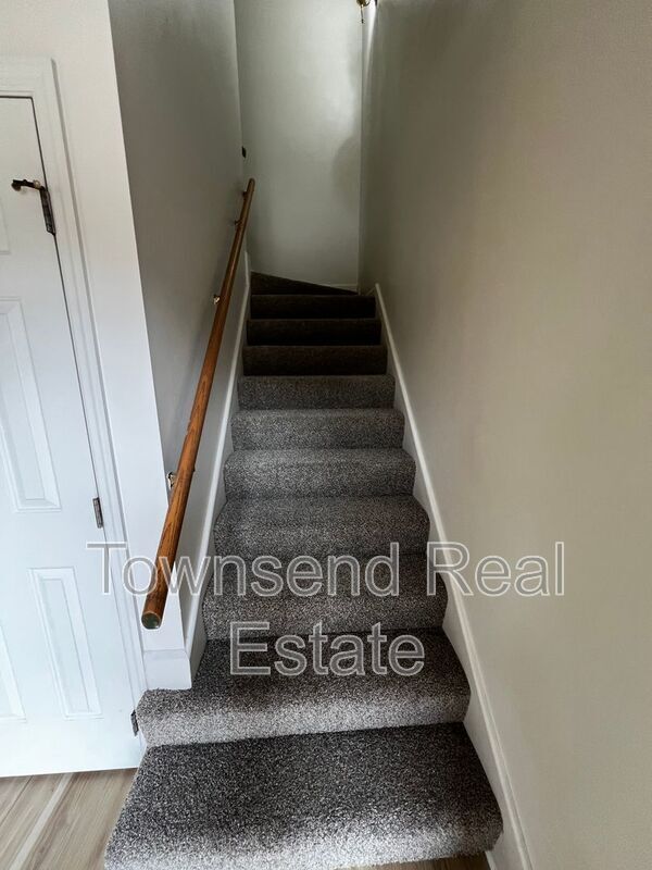 Building Photo - 1036 Ancestry Dr