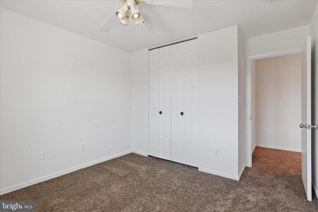 Building Photo - 1041 Brixton Ct