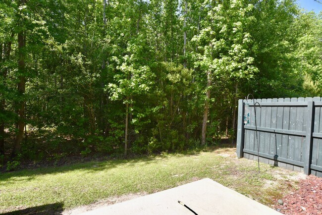 Building Photo - 3 Bed/2.5 Bath Townhome in Richmond Hill
