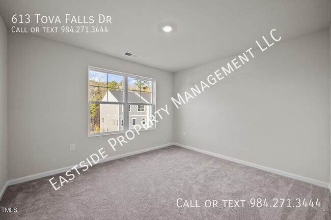 Building Photo - 613 Tova Fls Dr
