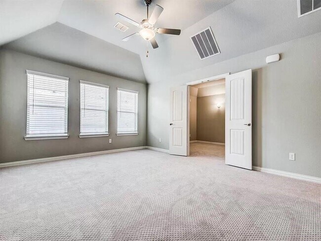 Building Photo - 263 Pinyon Ln
