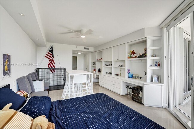 Building Photo - 3801 NE 207th St