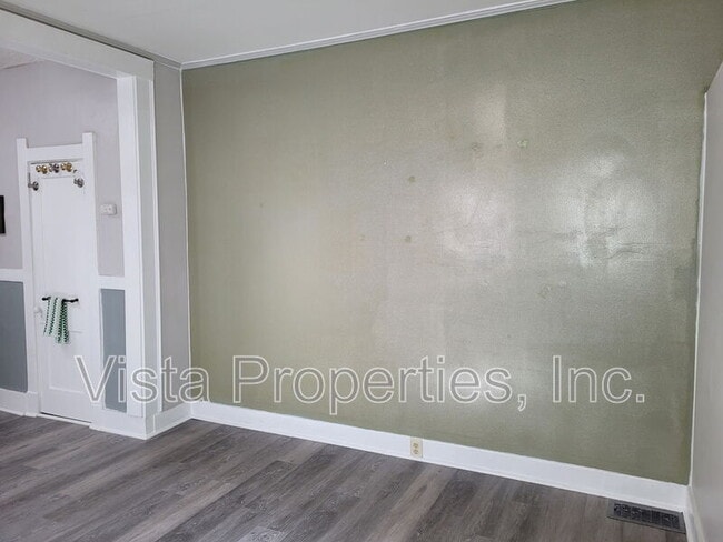 Building Photo - 112 Boston Ct