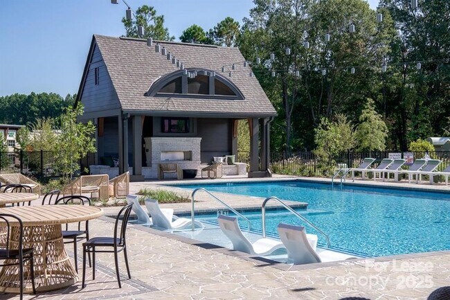 Building Photo - 14011 Bespoke Rd