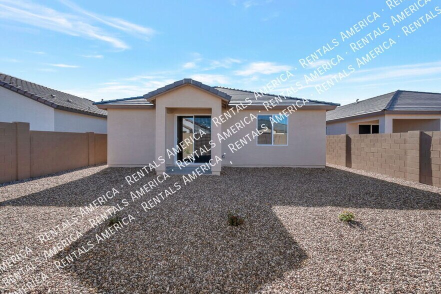 Building Photo - 4588 E Amethyst Ln