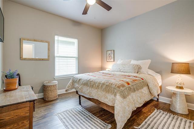 Building Photo - 2710 James