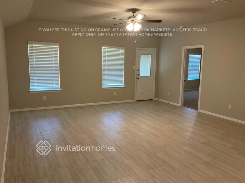 Building Photo - 433 Blanco Dr