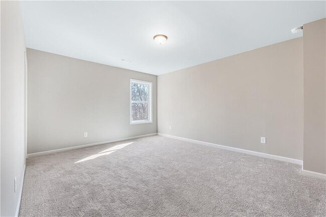 Building Photo - 5714 Ridgewater Cir