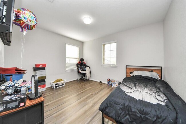 Building Photo - 18326 Trace Pointe Ln