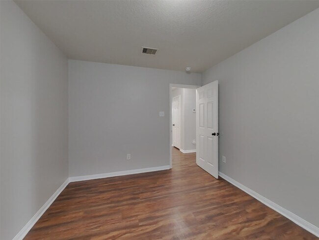Building Photo - 12030 Green Bluff Ct