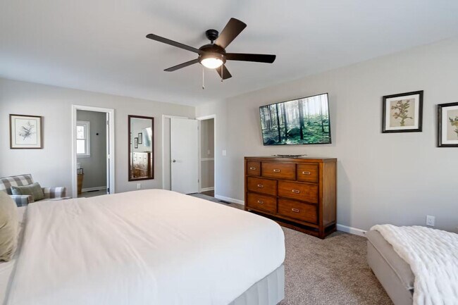 Building Photo - 17 Rock Crest Cir SE