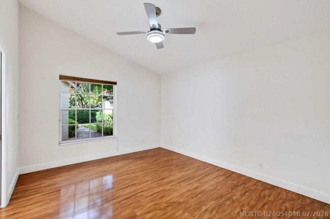 Building Photo - 5225 Brookview Dr