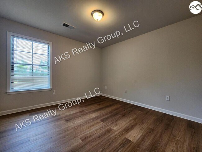 Building Photo - 2269 Ridgemont Dr