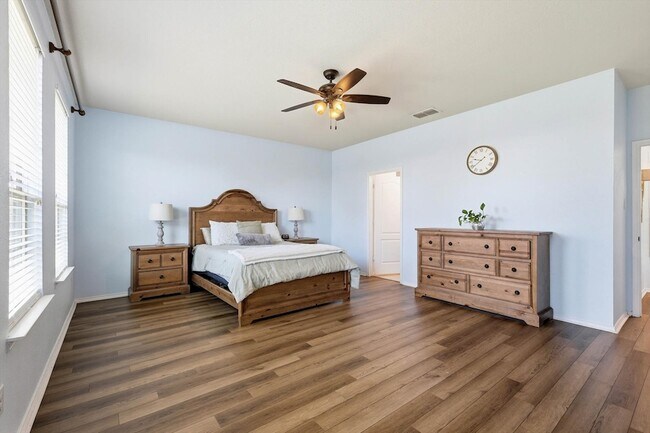 Building Photo - 253 Calvert St