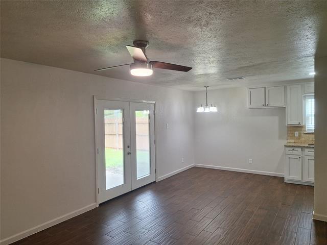 Building Photo - 209 Heather Dr