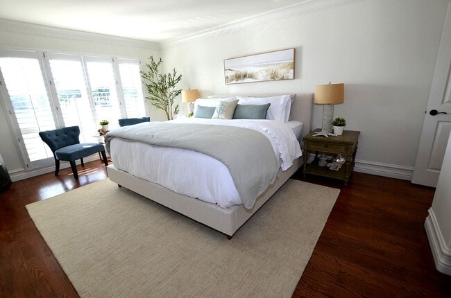 Building Photo - 3 Bedroom 2 bath Vacation Rental.