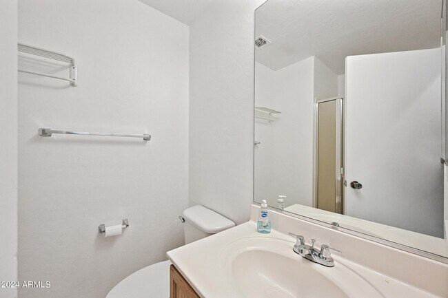 Building Photo - 10831 W Sheridan St