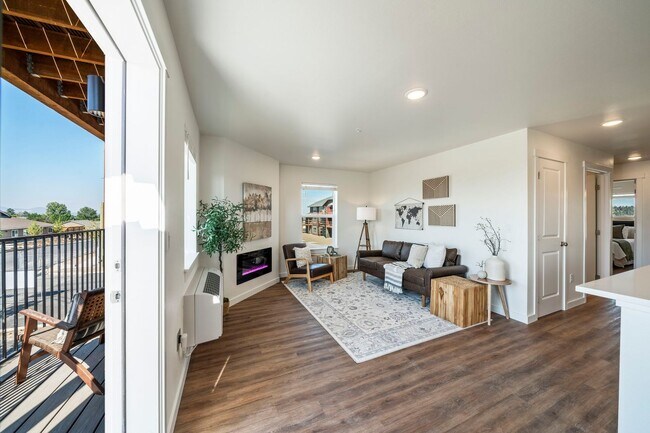 Building Photo - Spring Into Savings: $500 Rent Credit & $5...