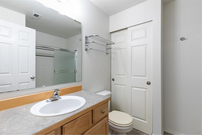 Building Photo - Spacious 6 Bed 3 Bath home in Ravenna