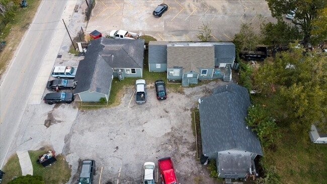 Building Photo - 13928 Bandera St