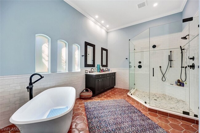 Building Photo - 911 Giralda Ct