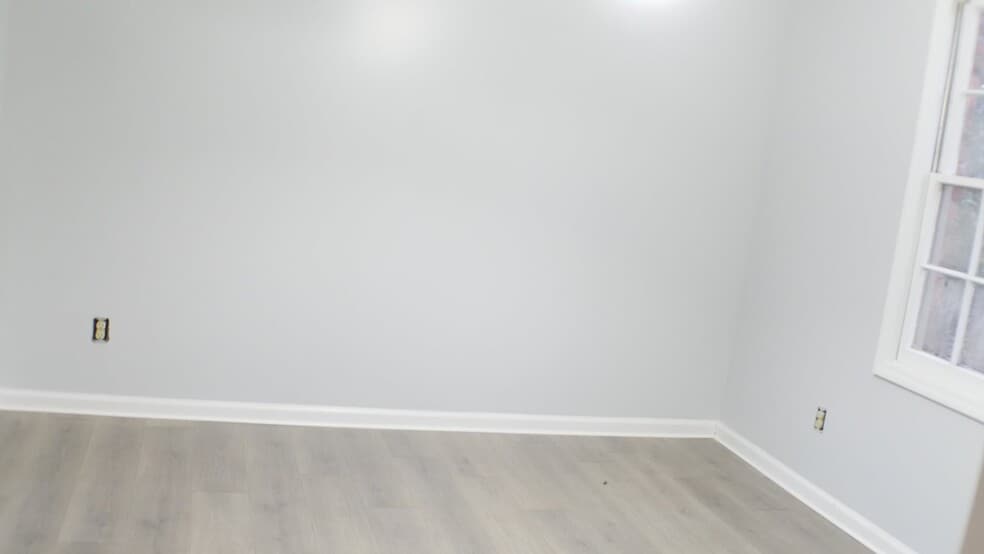 Building Photo - 2412 Jerry Jones Drive