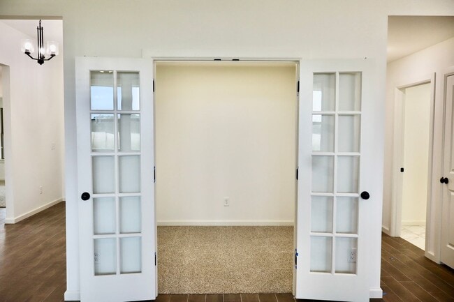 Building Photo - Brand New Home Shawnee OK. First Month Free!