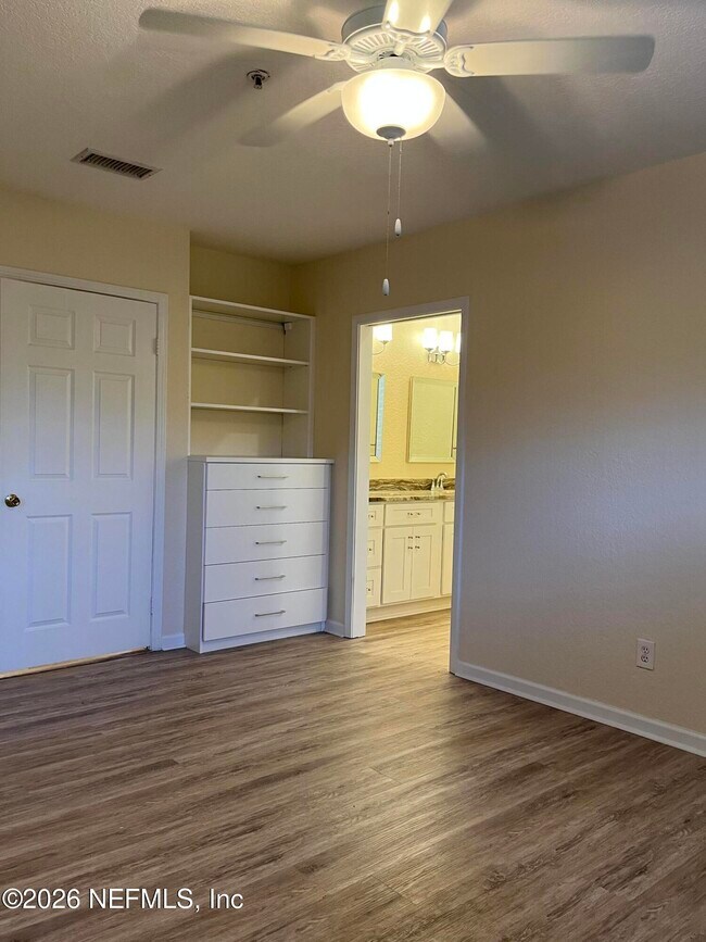 Building Photo - 1701 The Greens Way