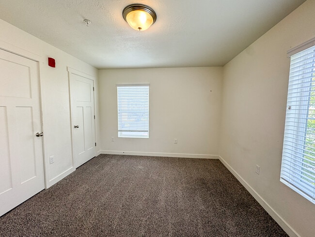 Building Photo - 531 S 850 E