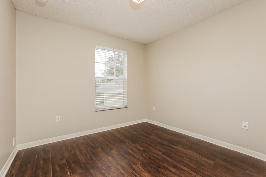 Building Photo - 233 Bluff Pass Dr