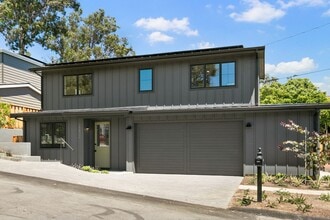 Building Photo - 28832 Shady Pl