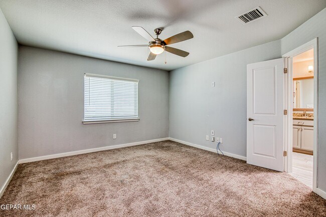 Building Photo - 14508 Dominic Azcarate Dr