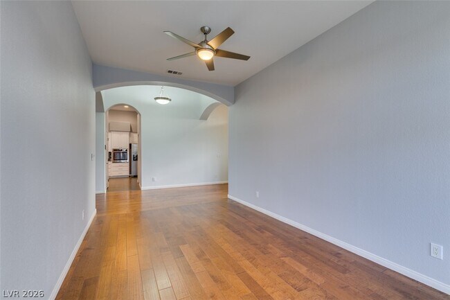 Building Photo - 2042 Poetry Ave