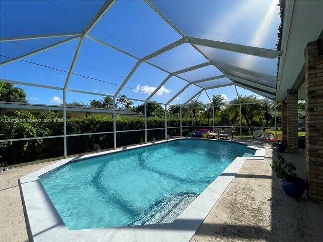 Building Photo - 8522 SW 148th Terrace