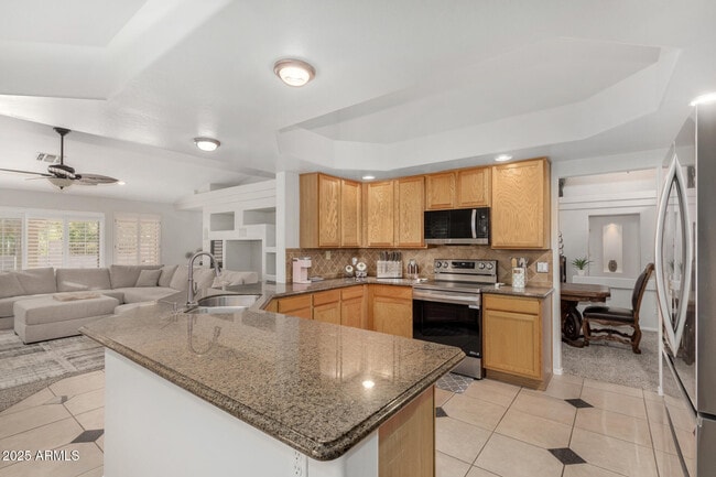 Building Photo - 4550 E Bent Tree Dr