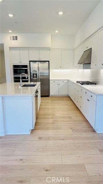 Building Photo - 499 Mulligan