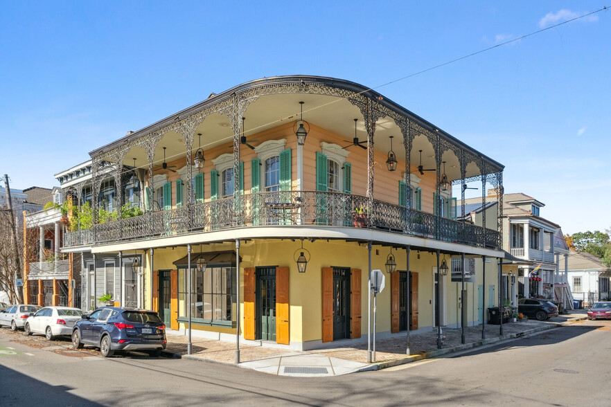 Primary Photo - 704 Marigny St