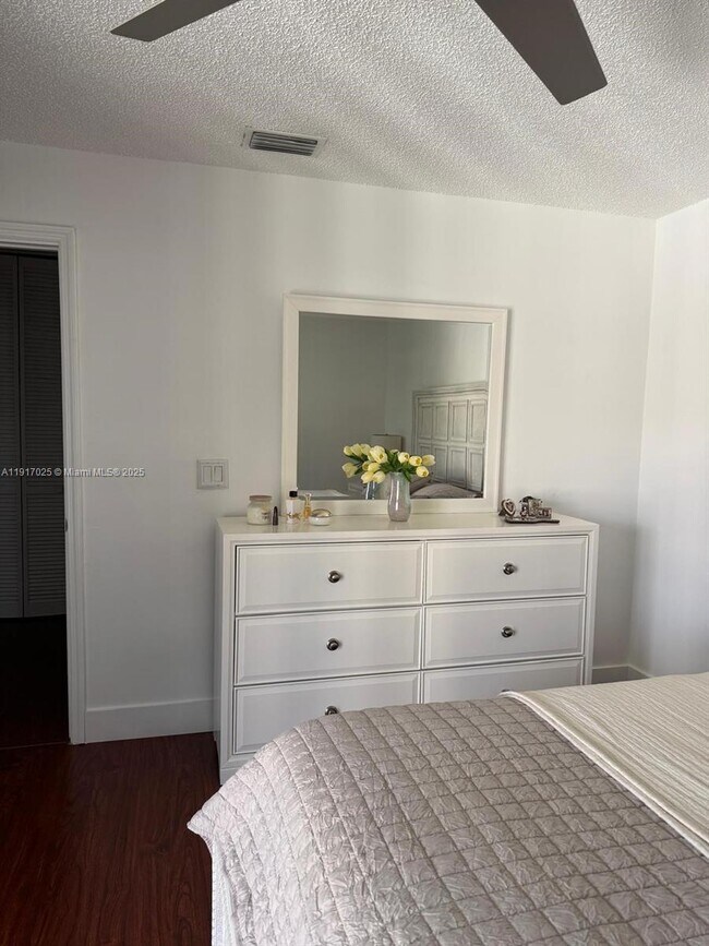 Building Photo - 3451 NW 47th Ave