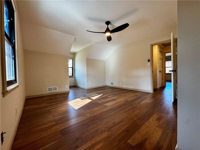 Building Photo - 1709 Rangewood Dr SW