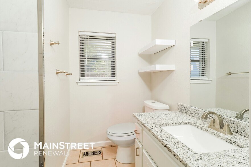 Building Photo - 12 Pueblo