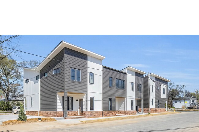 Building Photo - Modern 4-Bed Townhouse in Ridgedale – Minutes from Downtown Chattanooga!
