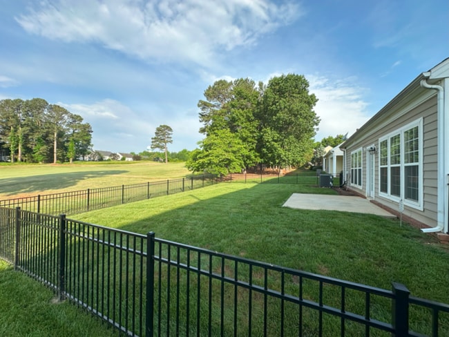 Building Photo - Charming Wakefield Home with First-Floor B...